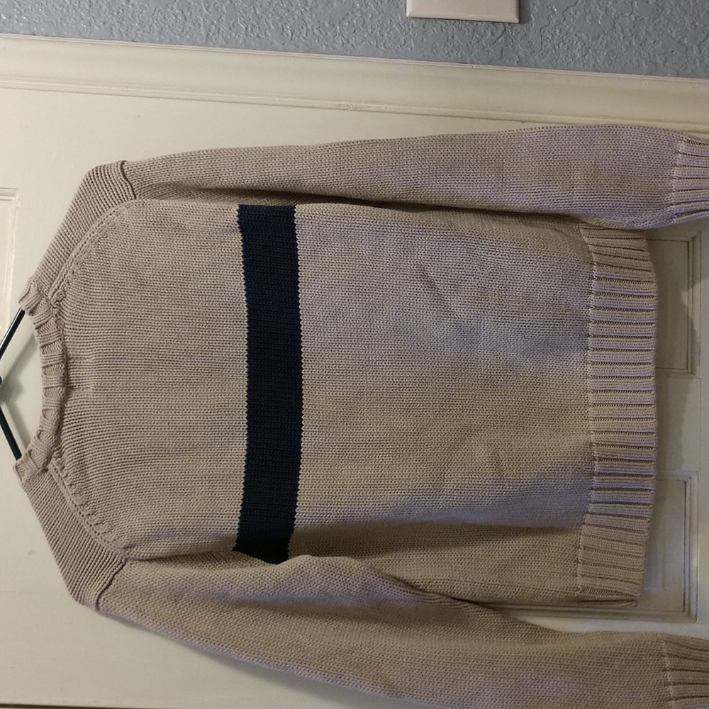 Sweater - Picture 3 of 3